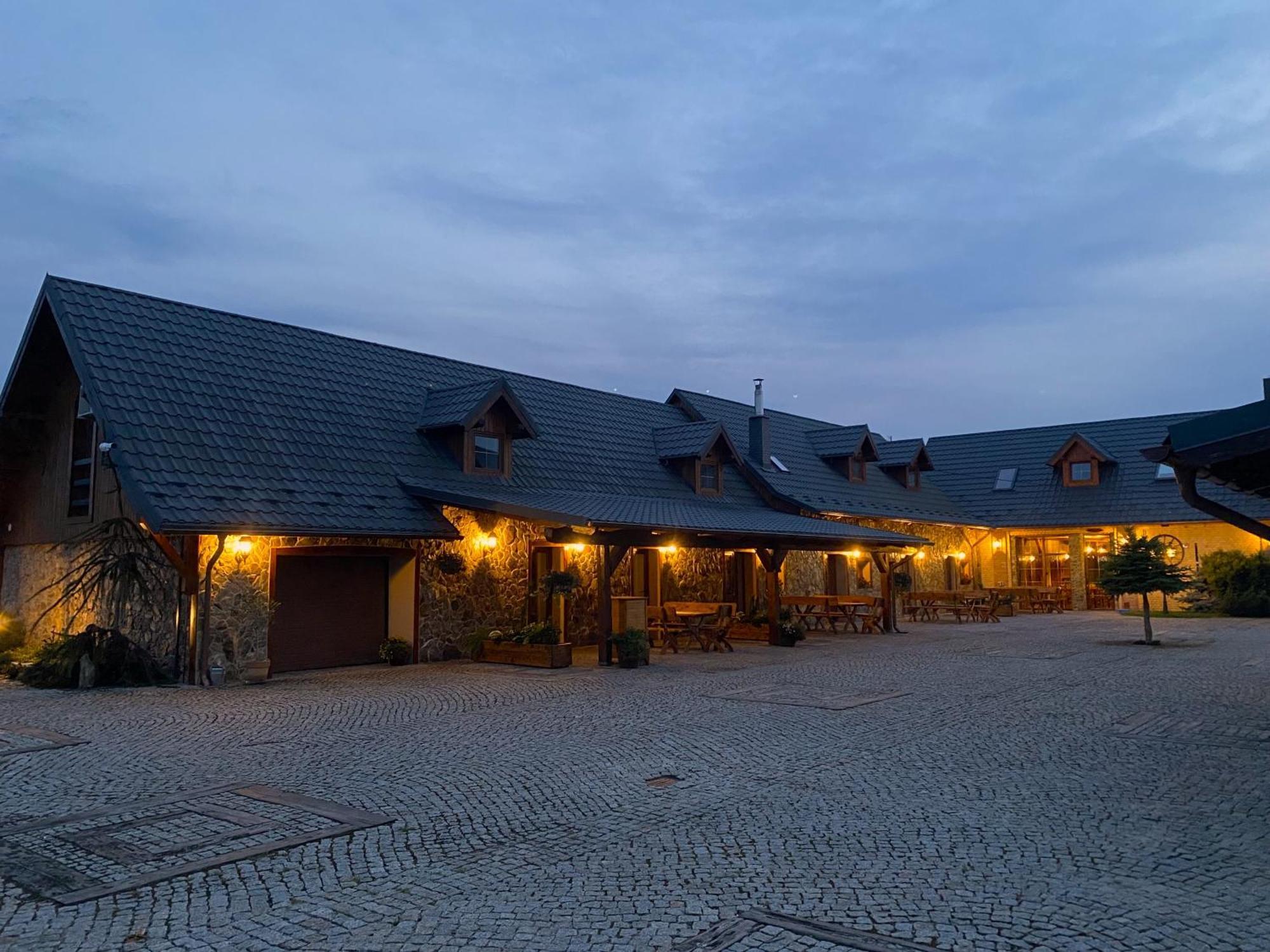 Kamien I Sowa Apart otel Lipinki Łużyckie Dış mekan fotoğraf